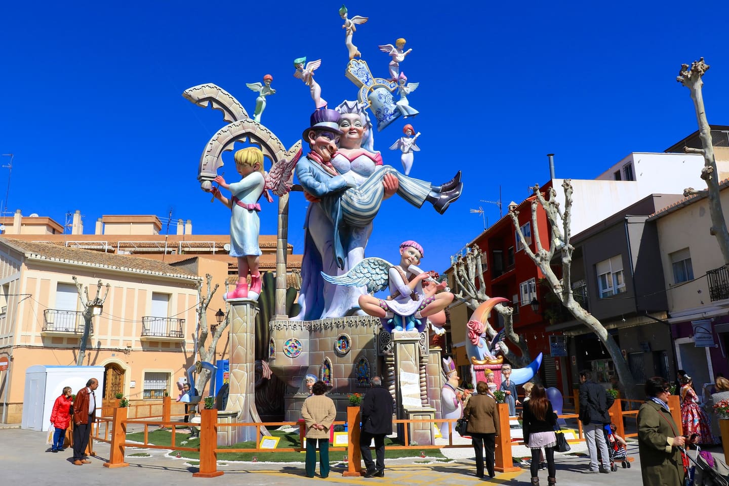 Fallas-Figuren in Denia