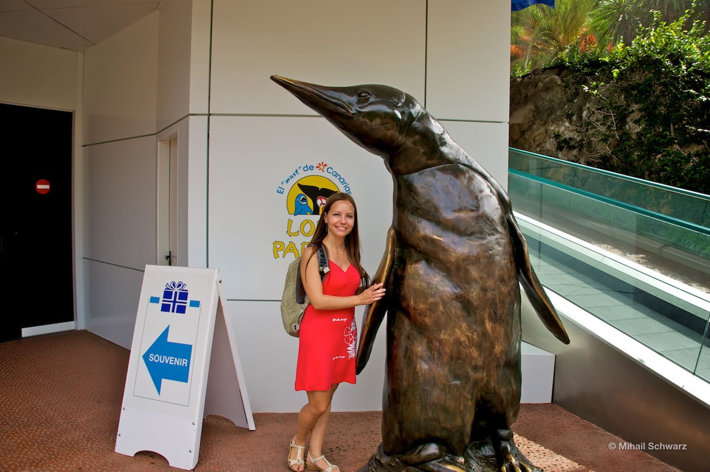 Und das ist Lena mit dem Pinguin